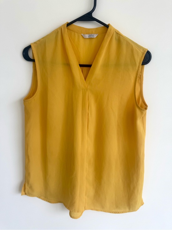 None Tops - Sleeveless V-Neck Top